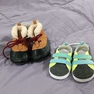 NWT Crib style baby boys shoes